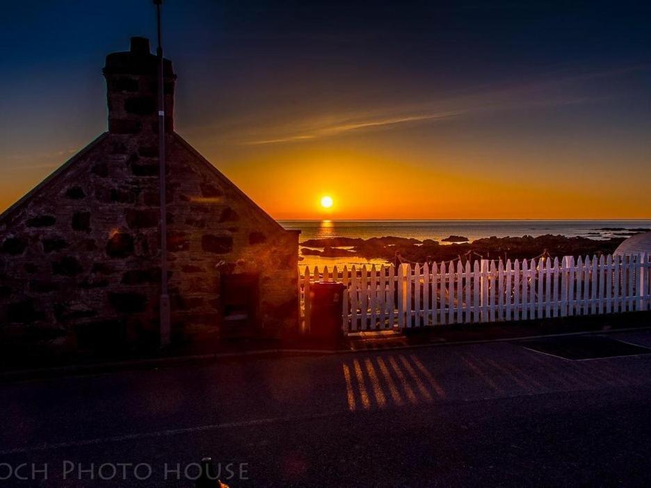 Pew With A View - Seafront Cottages Sandhaven 客房 照片